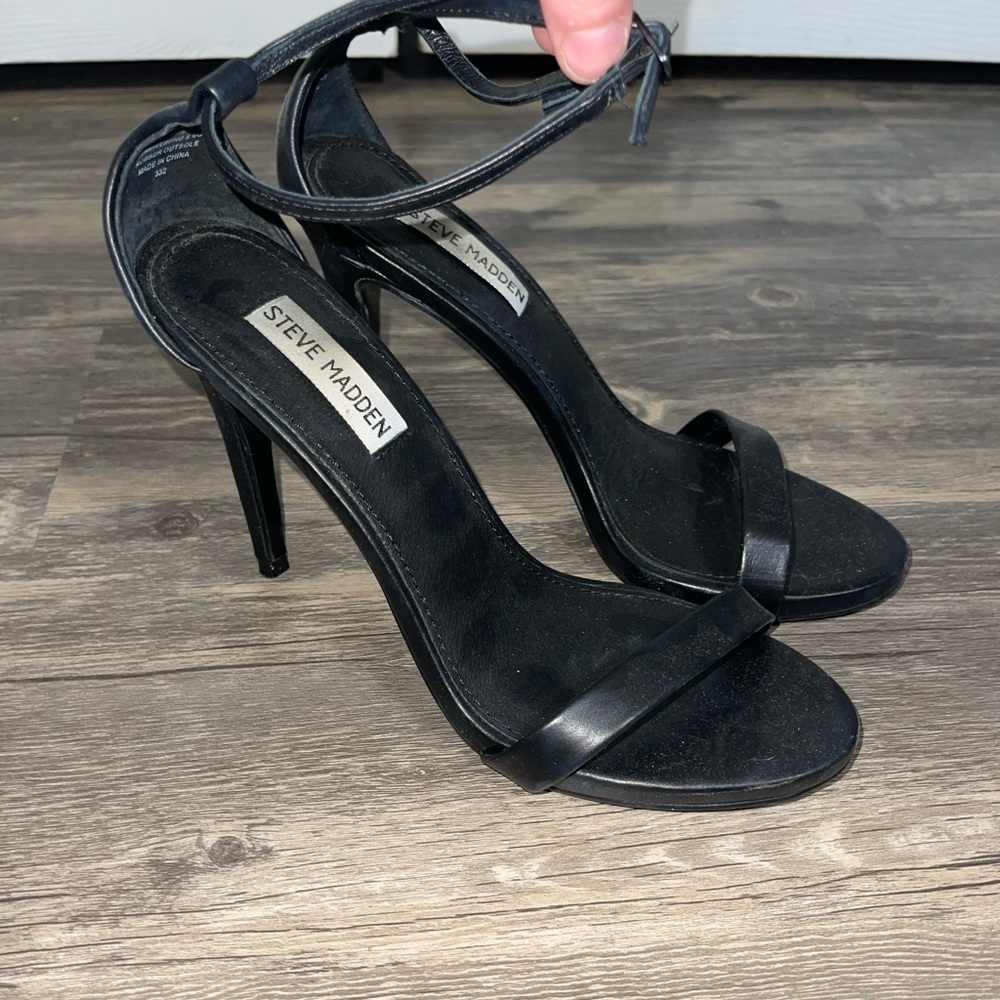 Simple black Steve Madden heels